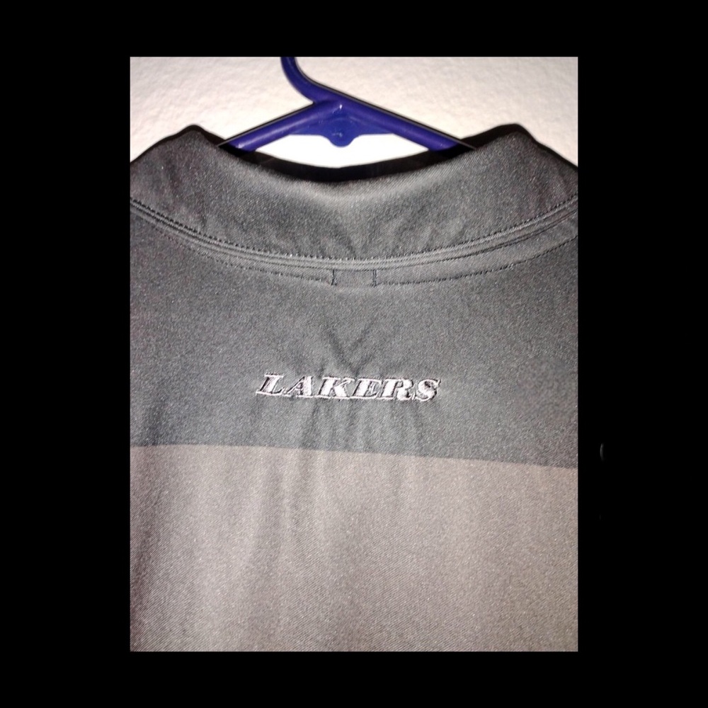 Nike Golf Standard Fit Men's Striped Polo Shirt with “Lakers” on Back - Picture 4 of 4
